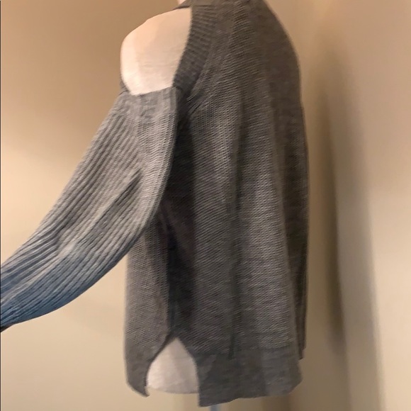 SOLD 🌺Open Shoulder Knit Sweater - Picture 8 of 10